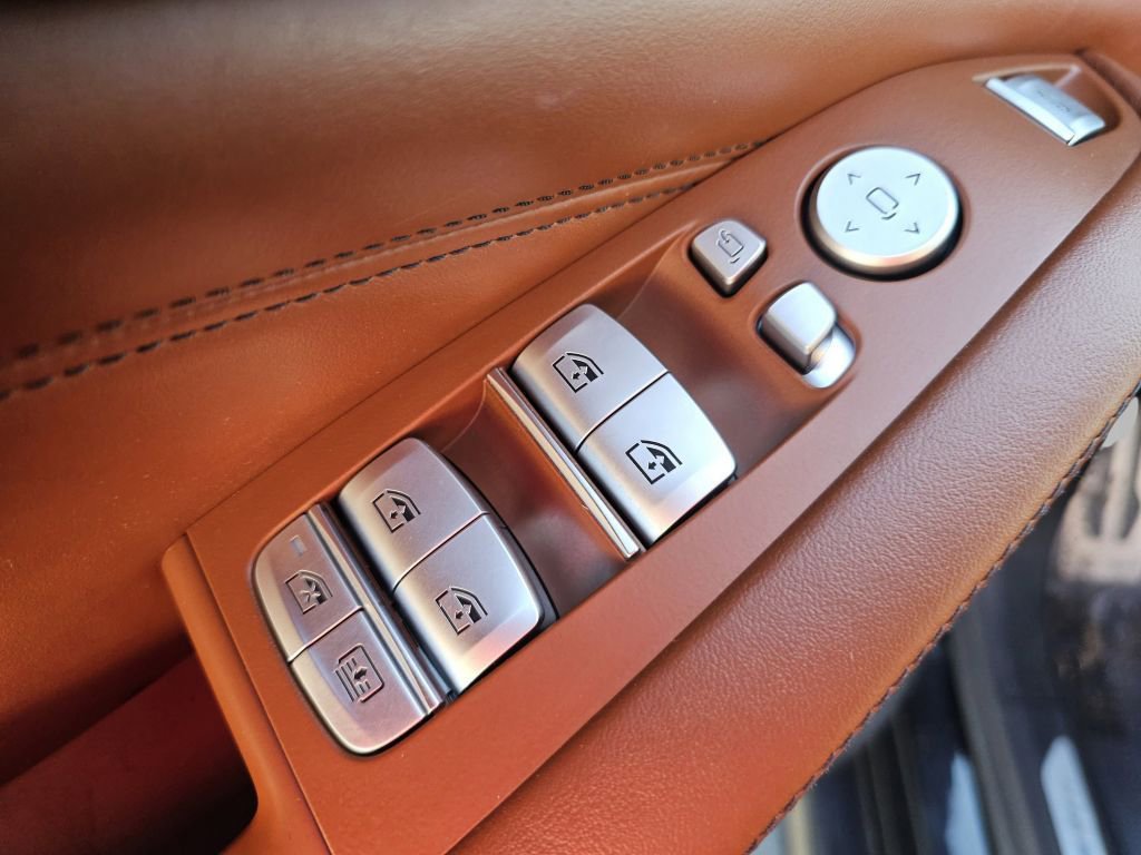 Used 2019 BMW X7 xDrive50i w/ M Sport Package image 34