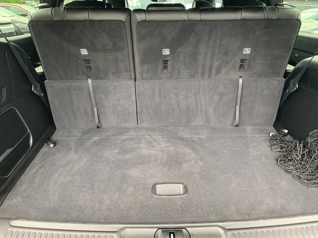 Certified 2024 Jeep Wagoneer Series II w/ Flexible Seating Group AWD/4WD image 6
