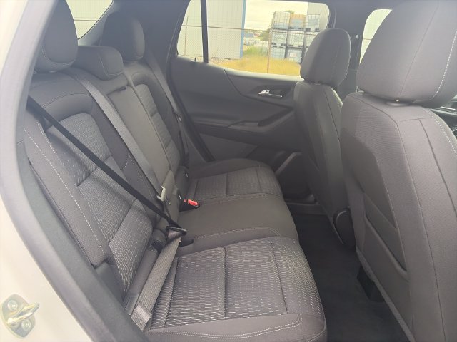 Used 2025 Chevrolet Equinox LT AWD/4WD image 30