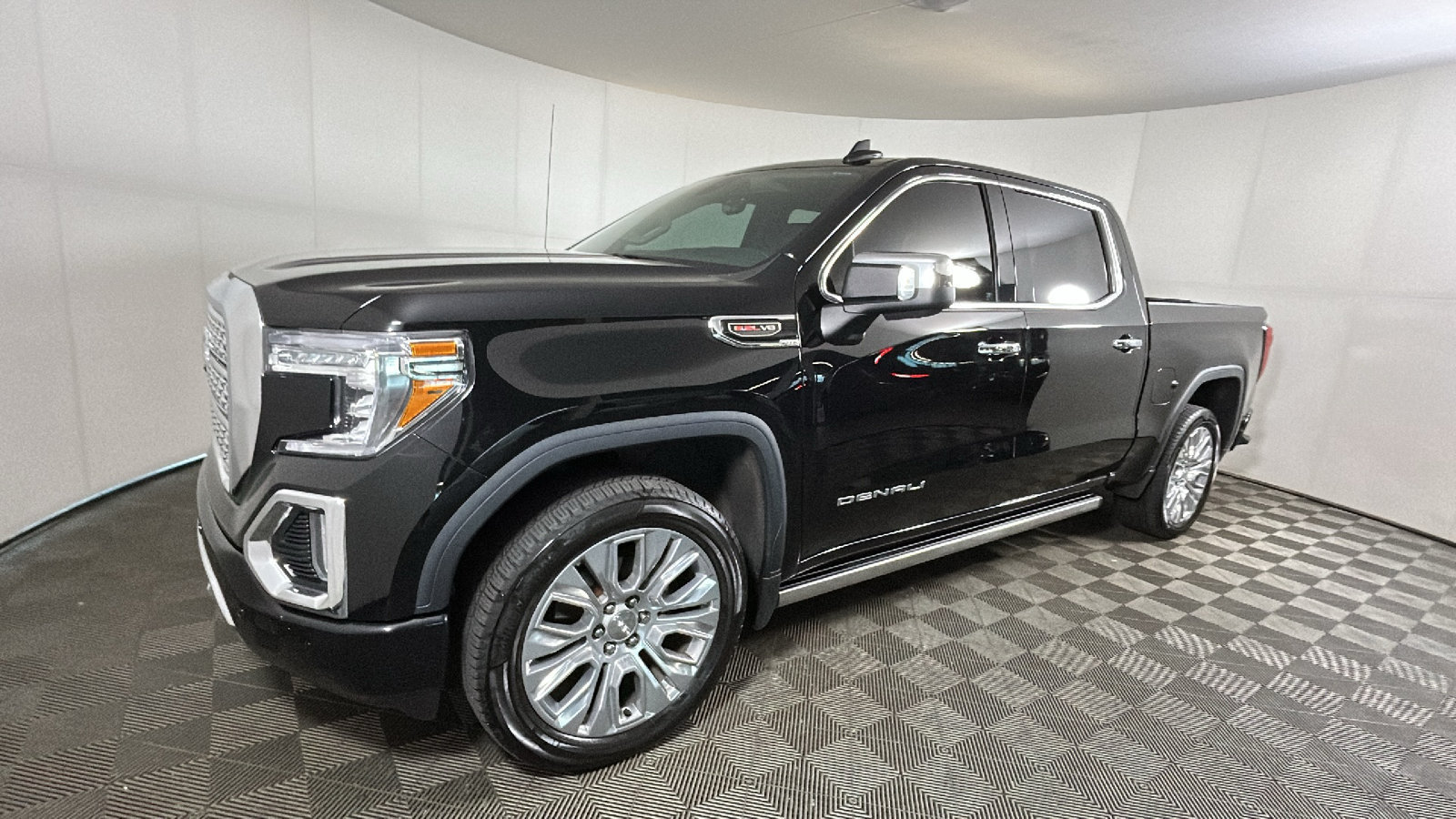 Used 2021 GMC Sierra 1500 Denali w/ Denali Ultimate Package AWD/4WD image 8