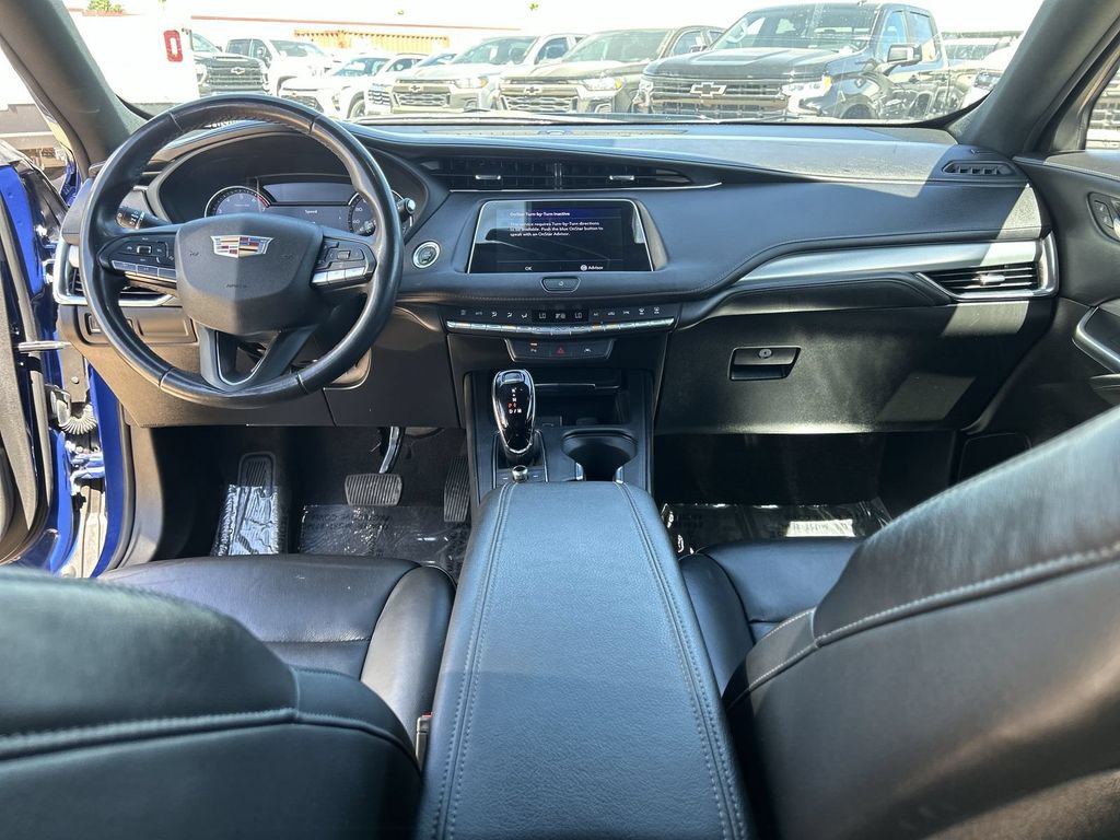 Certified 2023 Cadillac XT4 Premium Luxury AWD/4WD image 18