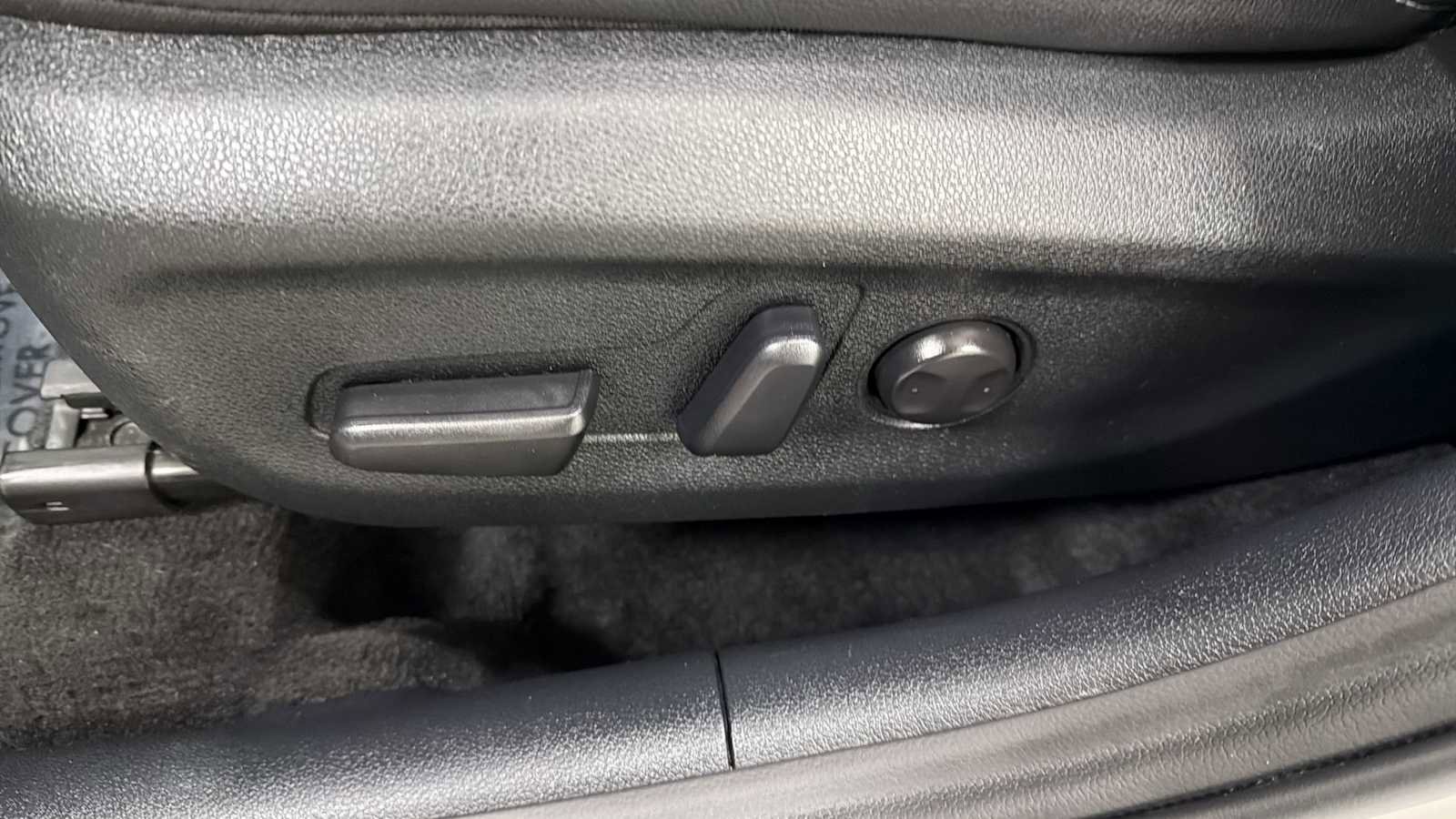 Used 2022 Kia Niro LXS FWD image 14