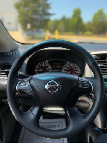 Used 2014 Nissan Pathfinder S image 15