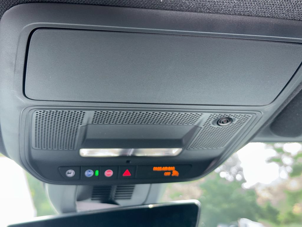 New 2027 Chevrolet Equinox LT w/ Safety and Technology Package FWD image 19