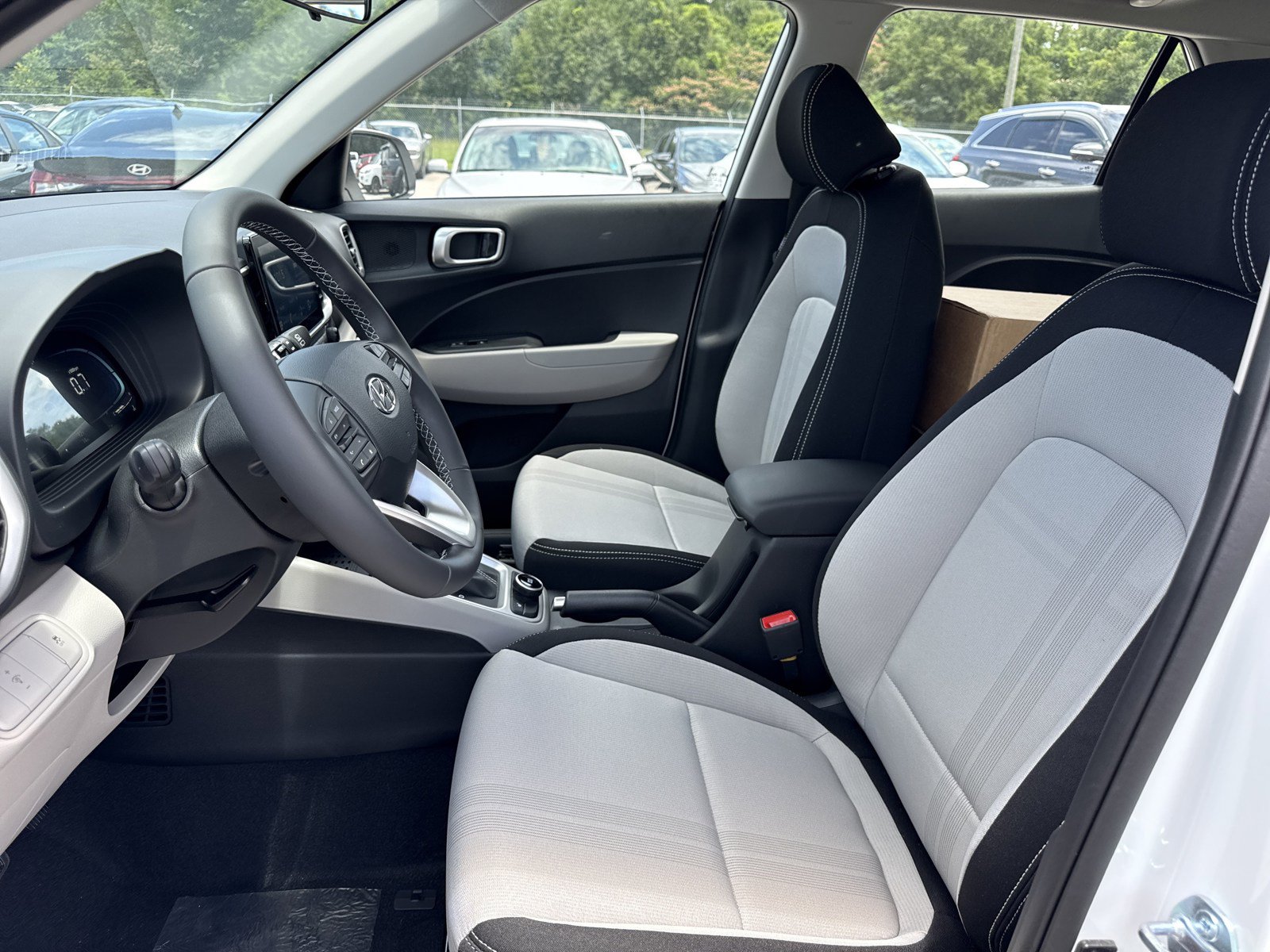 New 2026 Hyundai Venue SEL FWD image 10