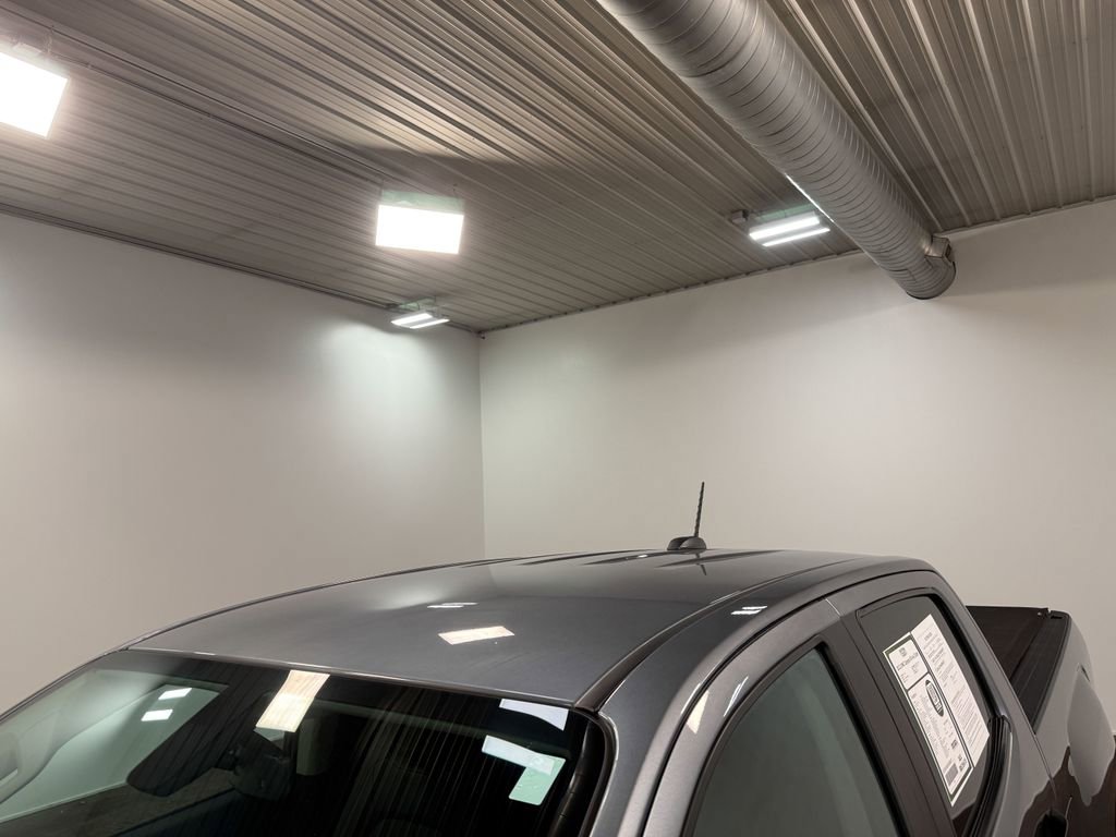 Used 2022 GMC Canyon AT4 image 45