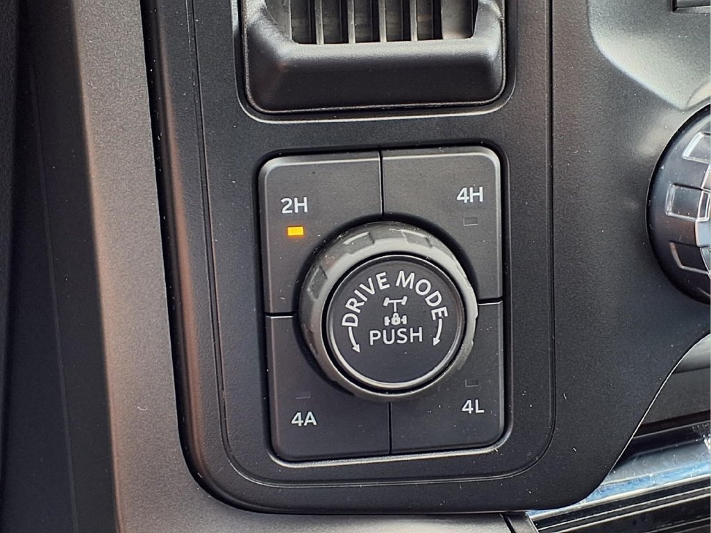 Used 2024 Ford F150 Lariat w/ Equipment Group 502A High AWD/4WD image 23