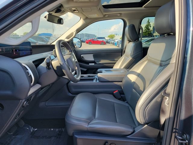 Certified 2025 Ford Expedition Active AWD/4WD image 21