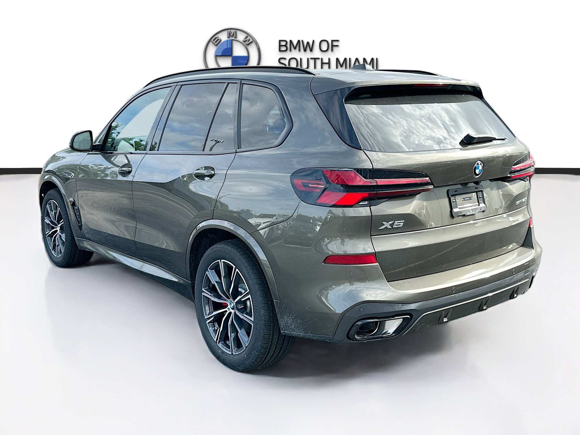 New 2026 BMW X5 sDrive40i w/ M Sport Package image 4