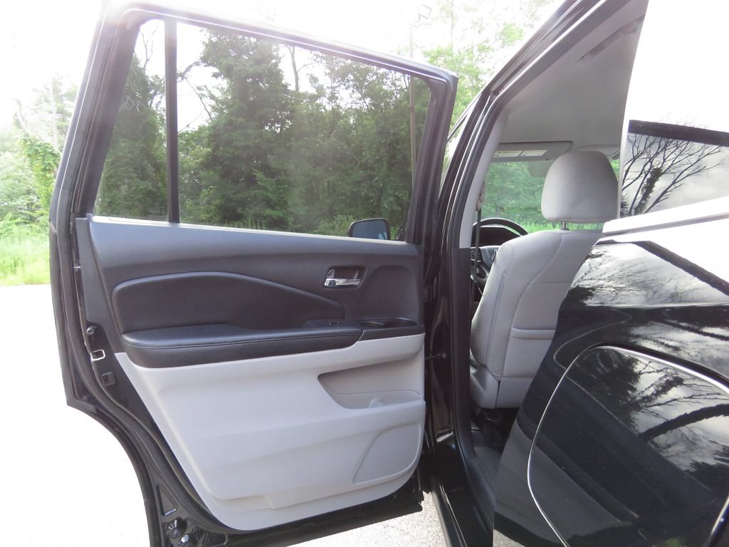 Used 2019 Honda Pilot EX image 19