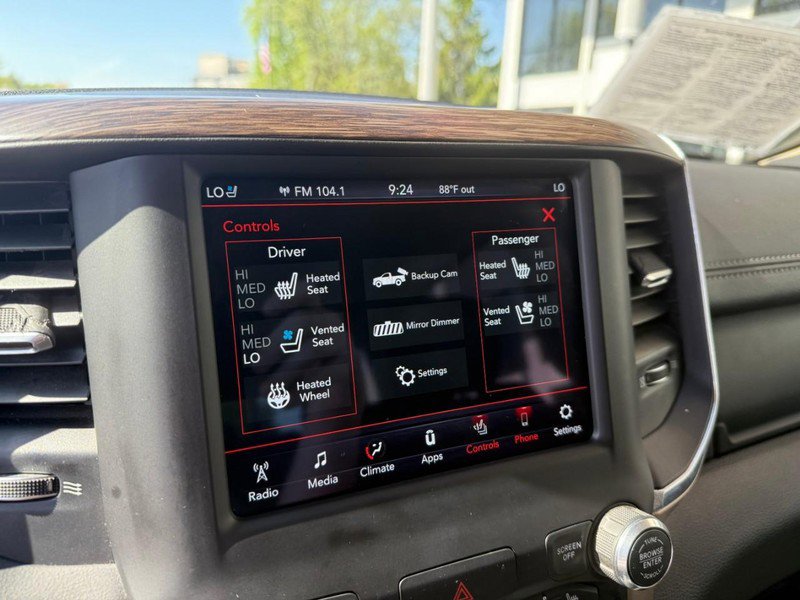 Used 2019 RAM 1500 Laramie image 32