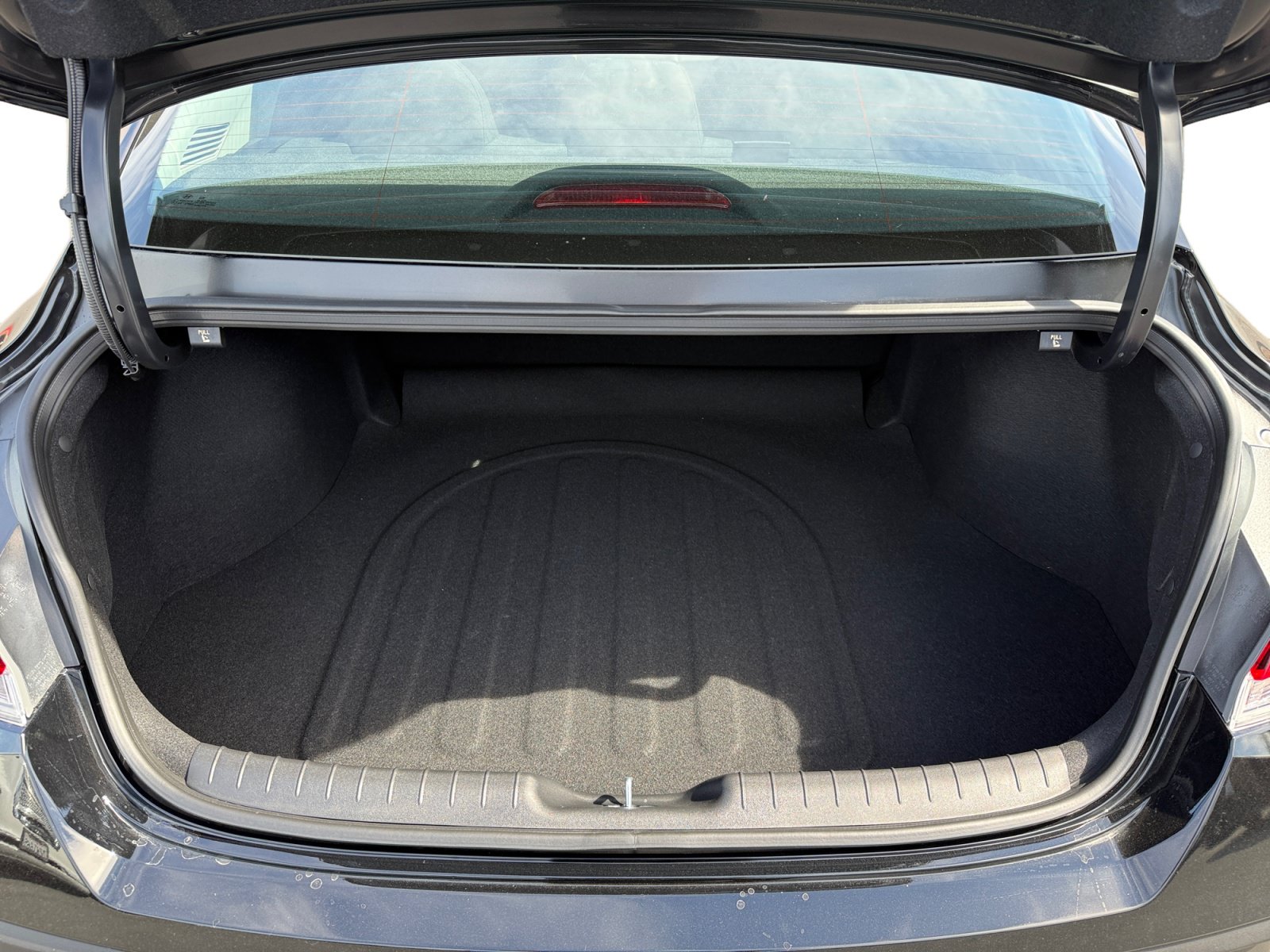 Certified 2026 Hyundai Elantra SE FWD image 17
