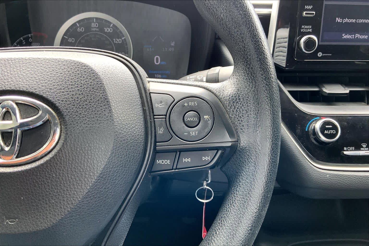 Used 2021 Toyota Corolla LE FWD image 24