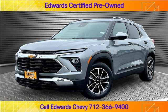 Used 2025 Chevrolet TrailBlazer LT FWD image 1