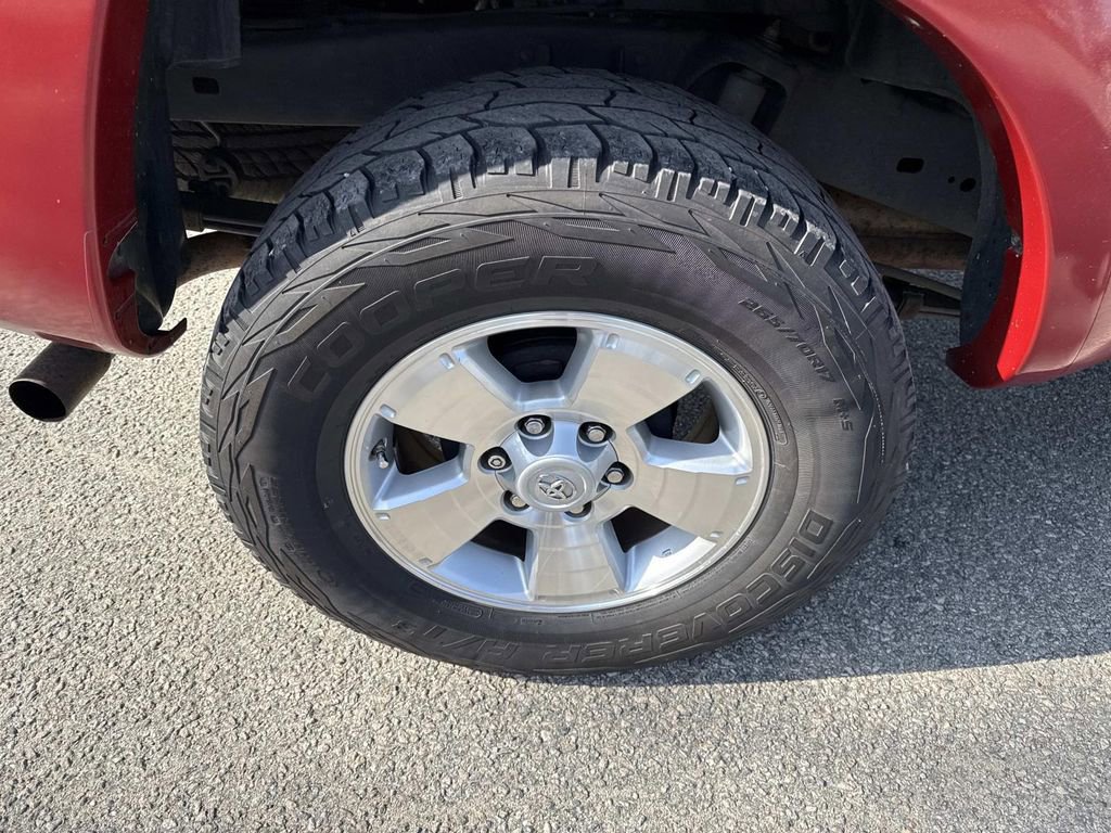 Used 2011 Toyota Tacoma 4x4 Double Cab w/ TRD Sport Pkg image 9