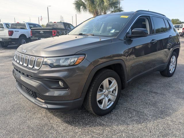 Used 2022 Jeep Compass Latitude image 9