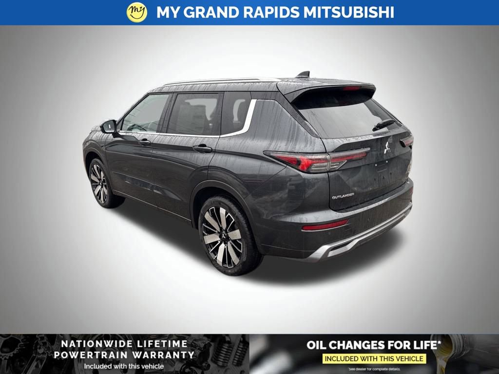 New 2026 Mitsubishi Outlander SEL image 5