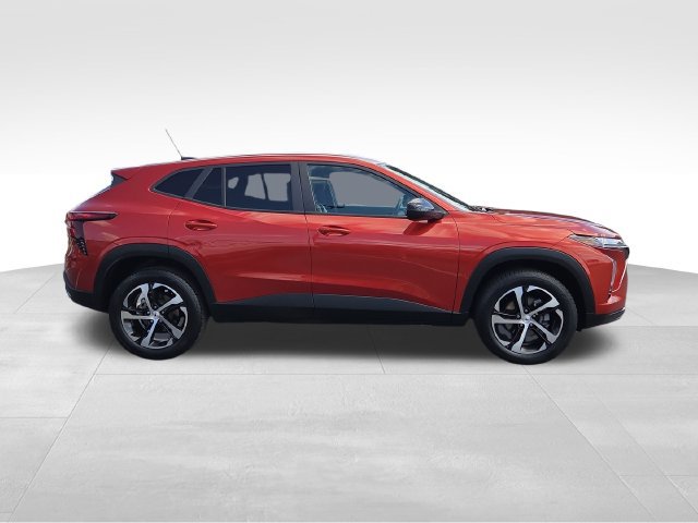 Certified 2024 Chevrolet Trax RS FWD image 6