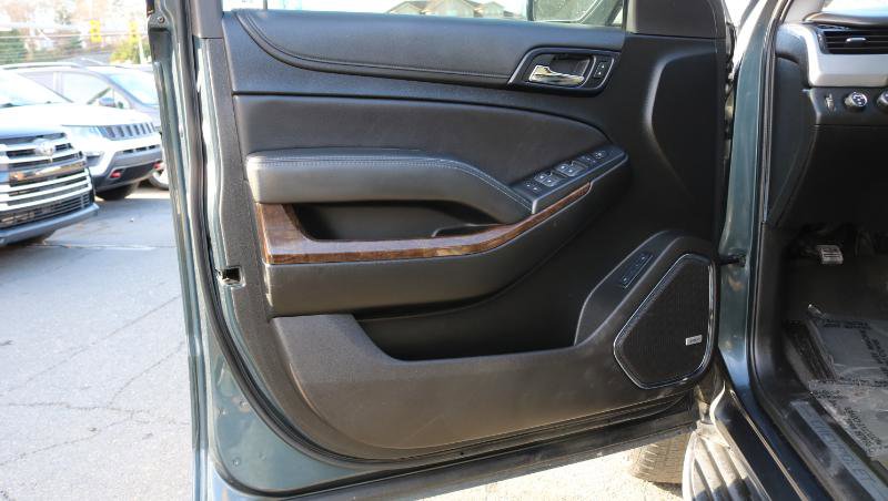 Used 2019 Chevrolet Suburban LT image 10