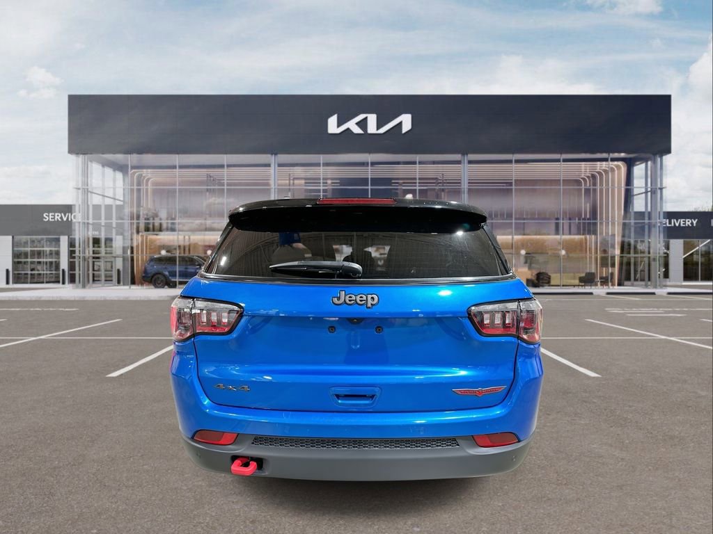 Used 2024 Jeep Compass Trailhawk image 7