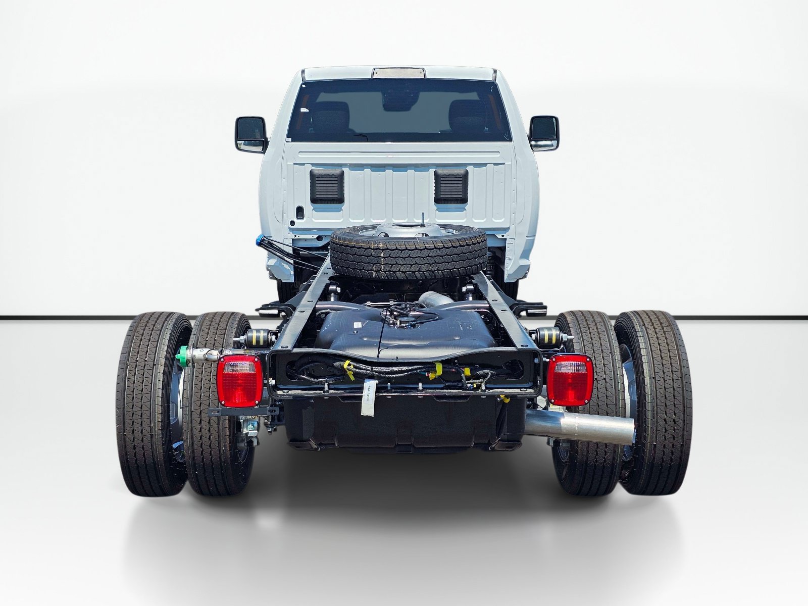 New 2027 RAM 4500 Tradesman w/ Chrome Appearance Group RWD image 11