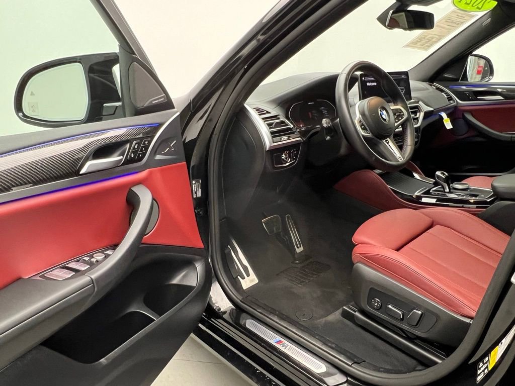 Certified 2024 BMW X4 M40i w/ Premium Package image 22