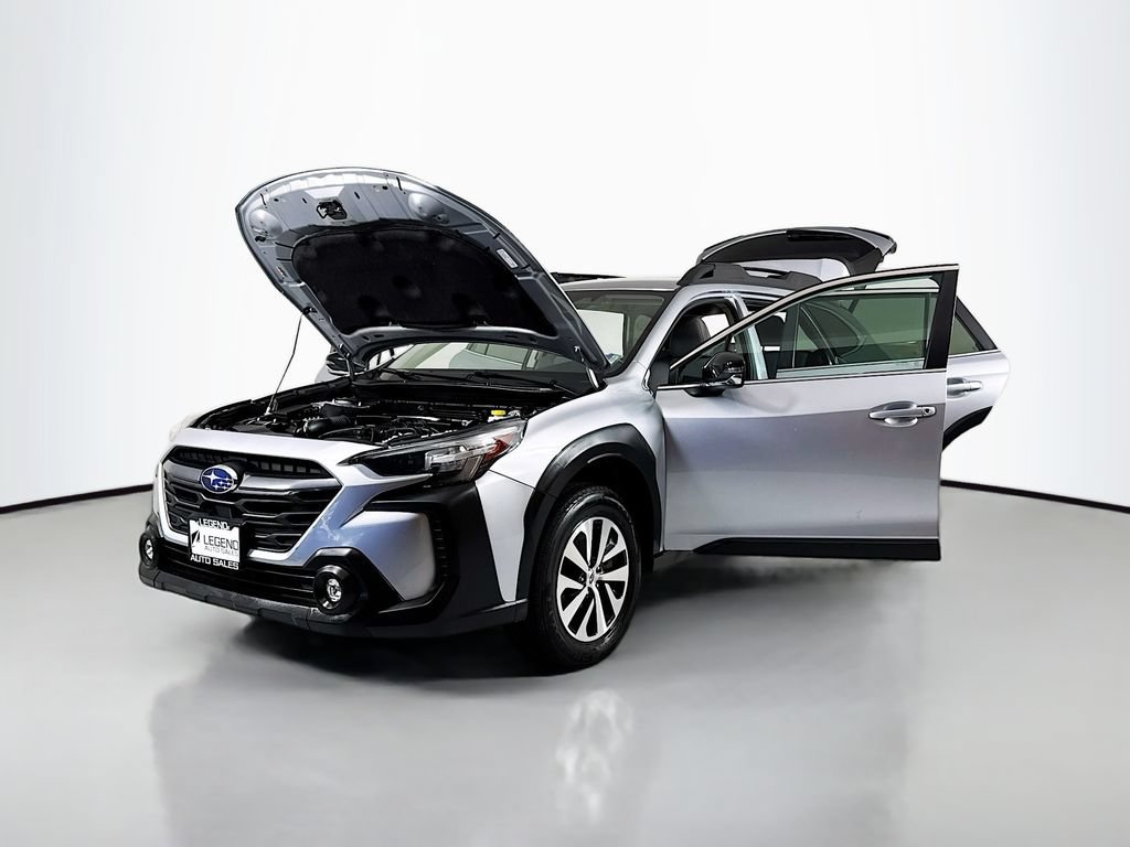 Used 2023 Subaru Outback Premium AWD/4WD image 16