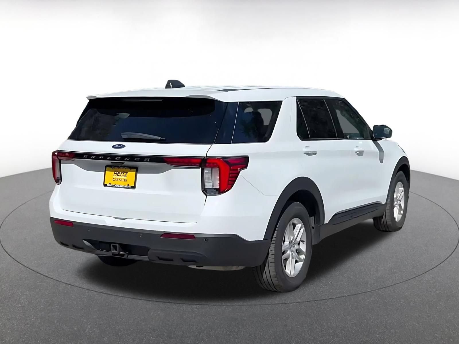 Used 2026 Ford Explorer Active RWD image 13