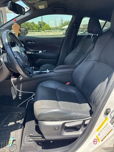 Used 2019 Toyota C-HR Limited FWD image 8