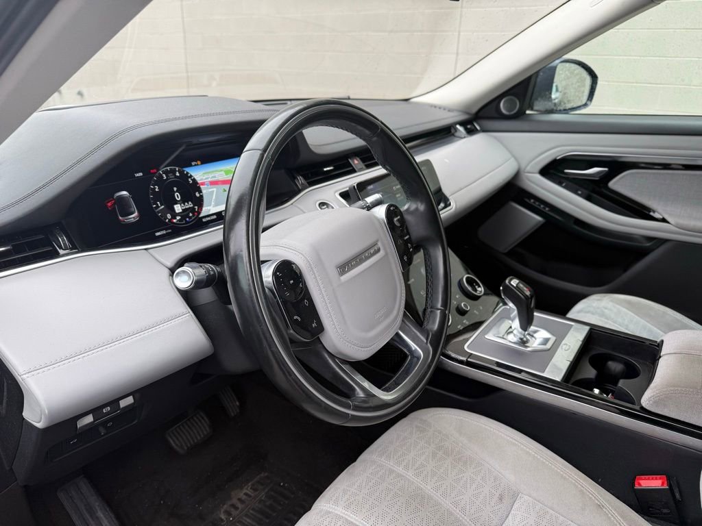 Used 2020 Land Rover Range Rover Evoque SE image 20