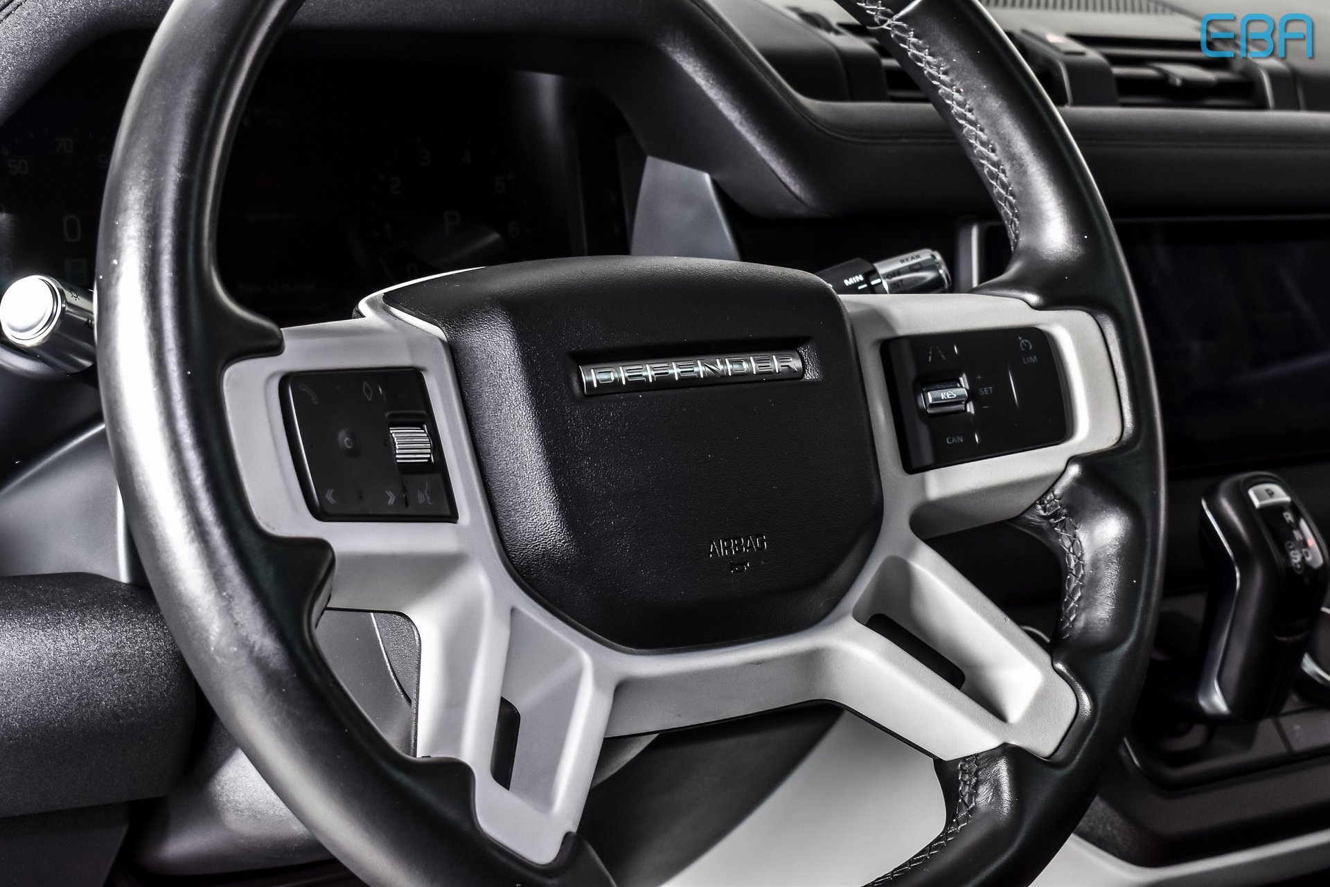Used 2021 Land Rover Defender 110 SE image 18
