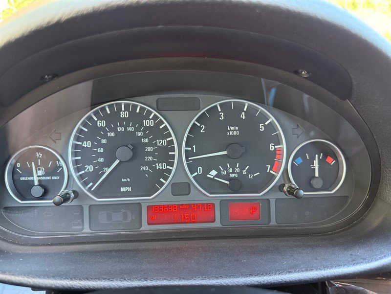 Used 2003 BMW 325i Wagon image 20