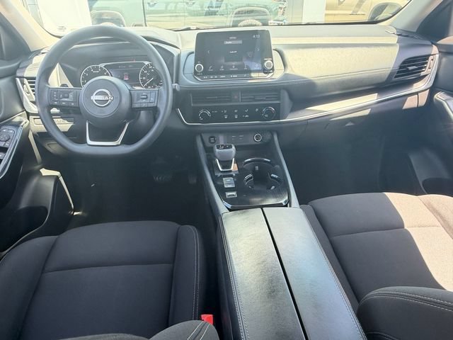 Used 2024 Nissan Rogue S FWD image 13