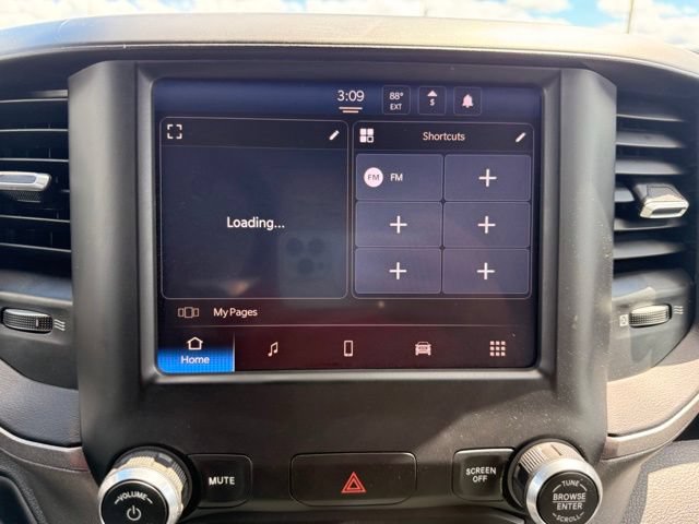 Used 2023 RAM 3500 Tradesman w/ Chrome Appearance Group AWD/4WD image 11
