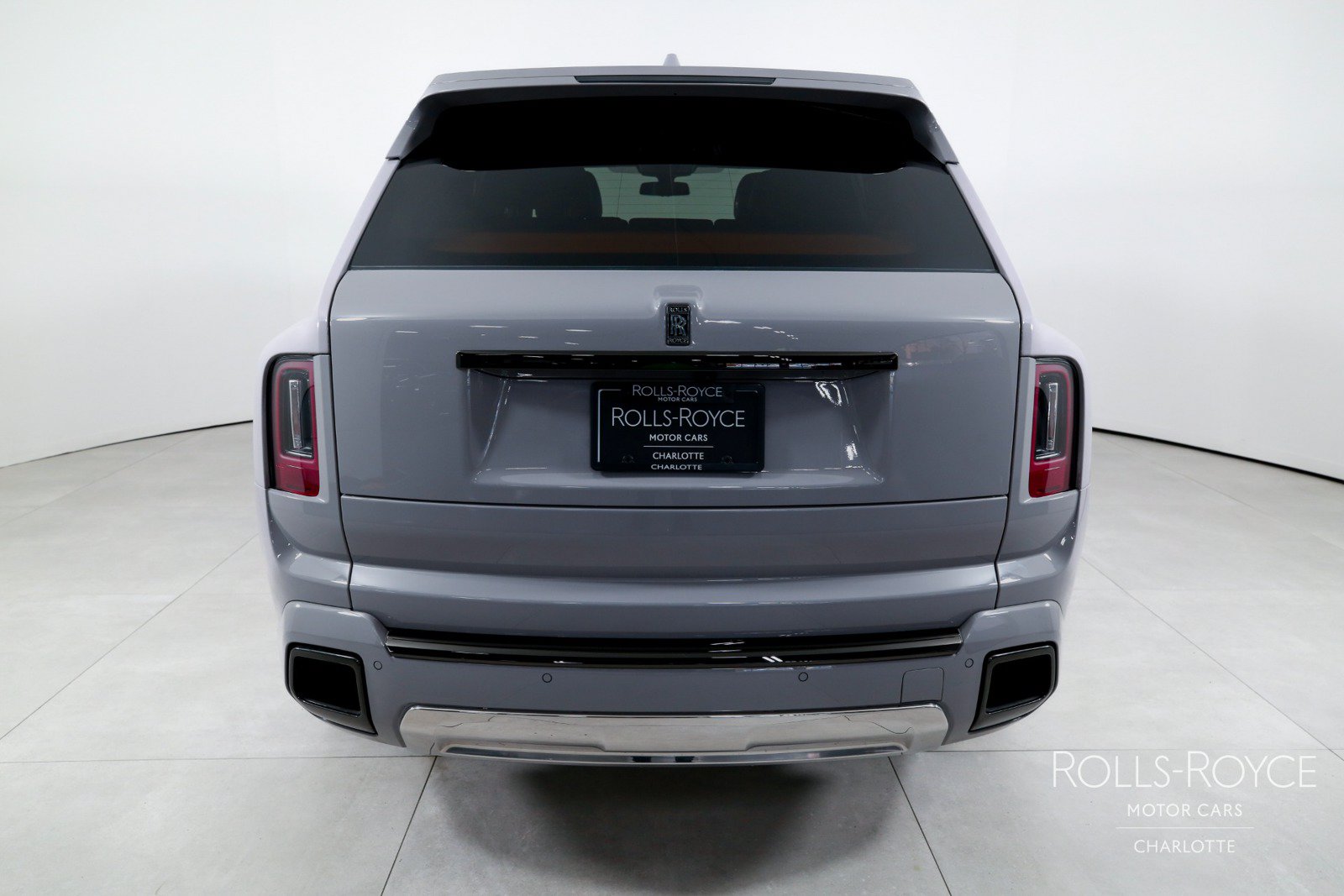 Used 2026 Rolls-Royce Cullinan Black Badge AWD/4WD image 9