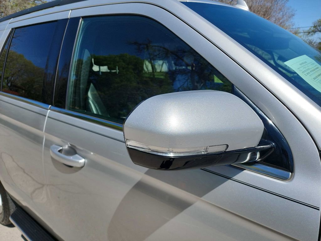 Used 2019 Ford Expedition XLT w/ Equipment Group 202A image 13