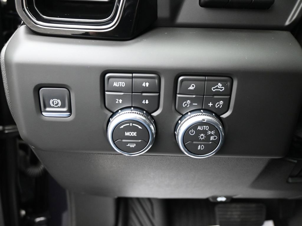 New 2026 GMC Sierra 3500 AT4 w/ AT4 Premium Plus Package image 12