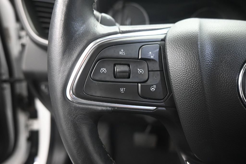 Used 2021 Buick Envision Essence w/ Sport Touring Package AWD/4WD image 11
