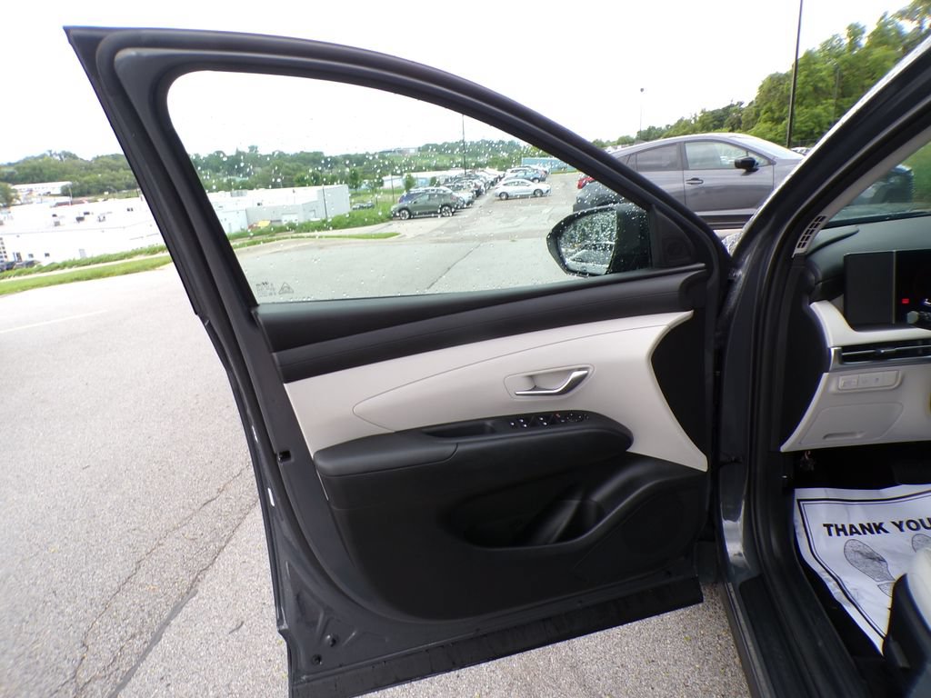 Certified 2025 Hyundai Tucson SEL AWD/4WD image 22