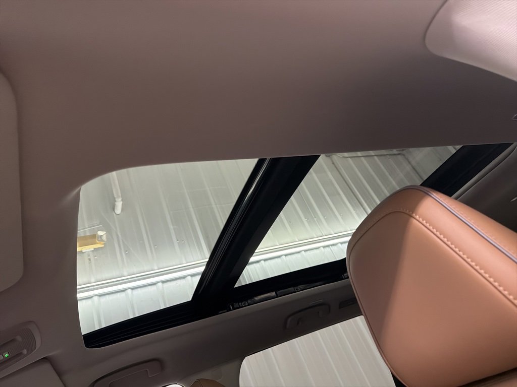 New 2026 INFINITI QX80 Luxe image 18