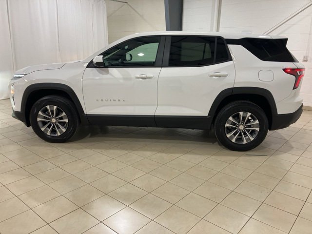 New 2026 Chevrolet Equinox LT w/ Convenience Package II image 2