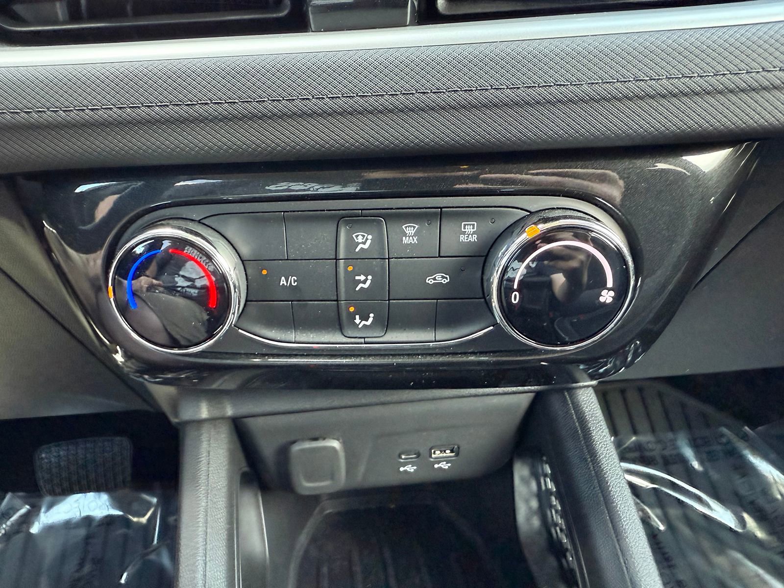 Certified 2025 Chevrolet TrailBlazer LT w/ Driver Confidence Package AWD/4WD image 28