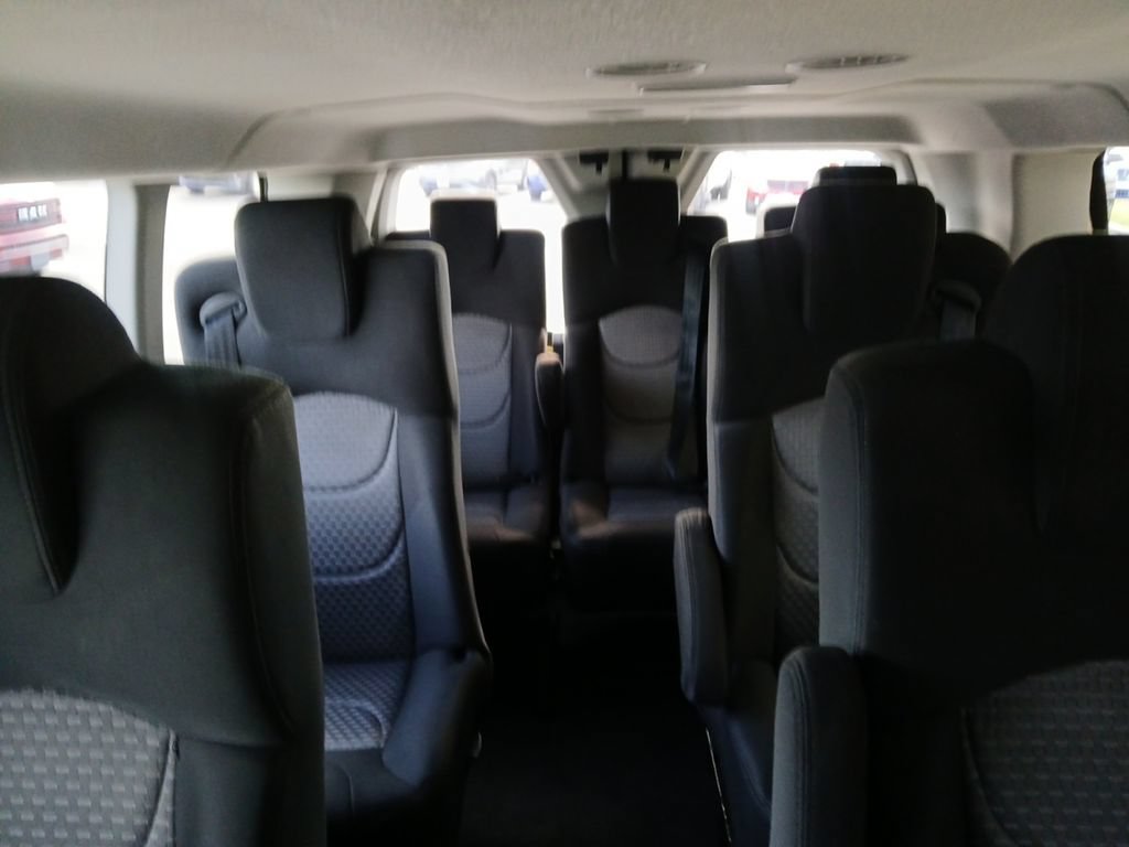 Used 2022 Ford Transit 350 XLT RWD image 5