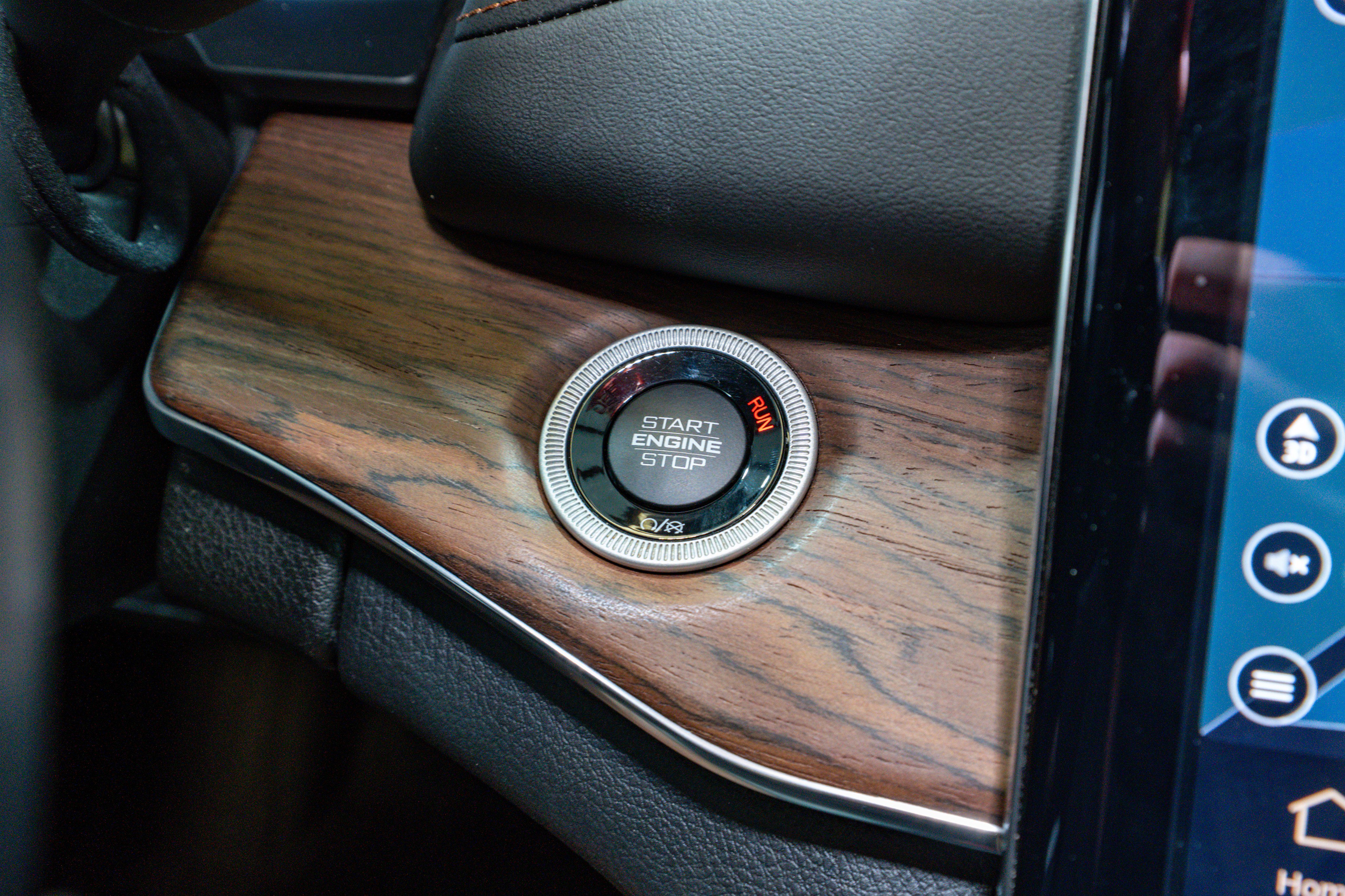 Used 2023 Jeep Grand Cherokee Summit w/ High Altitude Package image 29