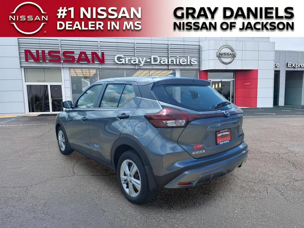 Certified 2025 Nissan Kicks Play S FWD image 6