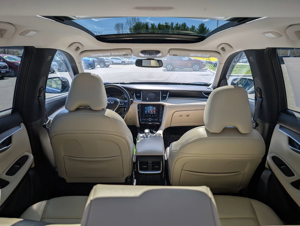 Used 2022 INFINITI QX50 Luxe AWD/4WD image 14