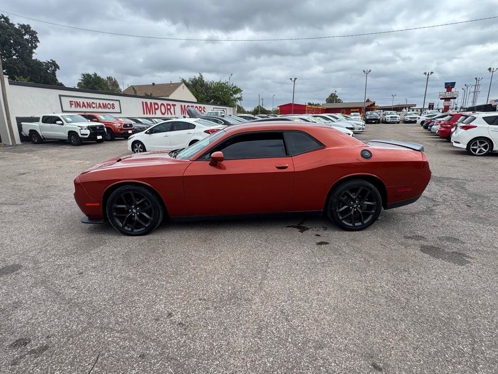 Used 2021 Dodge Challenger SXT w/ Blacktop Package RWD image 5