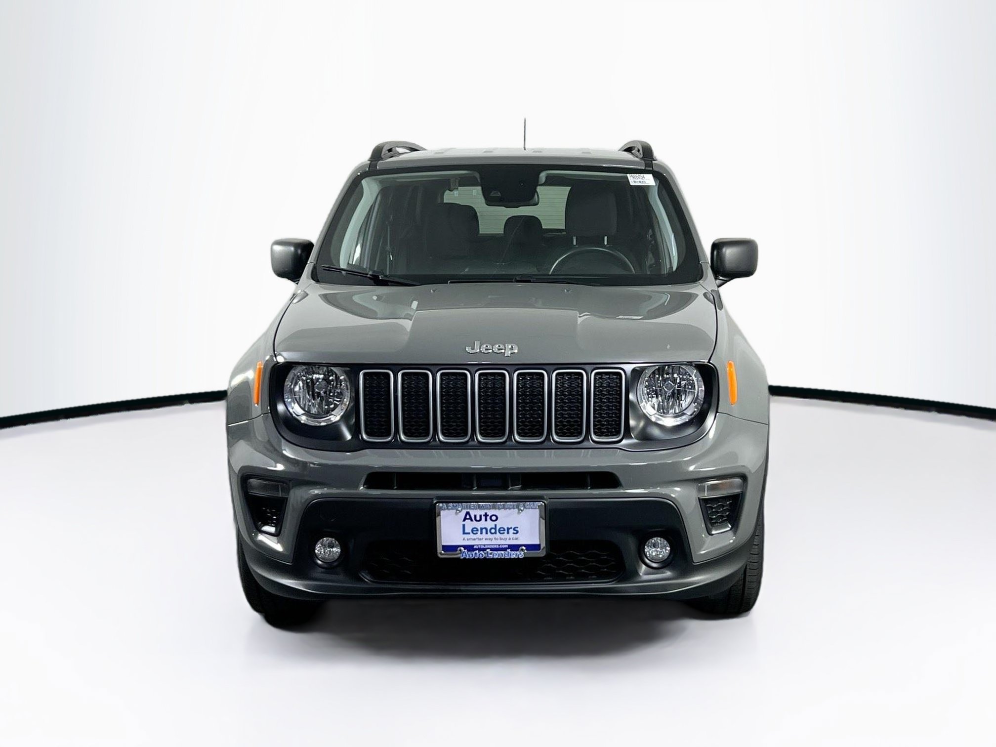 Used 2022 Jeep Renegade Latitude w/ Convenience Group AWD/4WD image 2