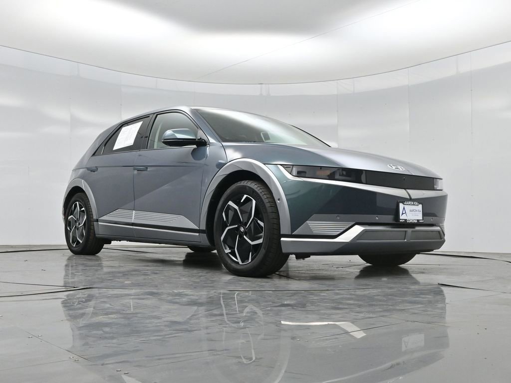 Used 2024 Hyundai Ioniq 5 Limited image 2