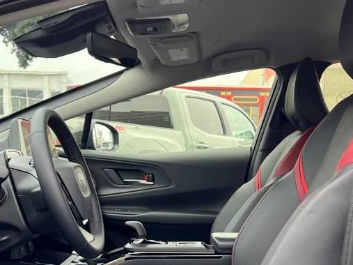 New 2026 Toyota Prius Plug-In Hybrid FWD image 14